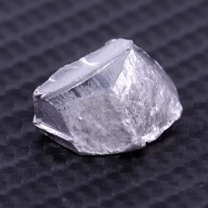 Yuqori toza 99,995% indiy metall ingot sof indiy ingot nodir metall element indiy granulalari